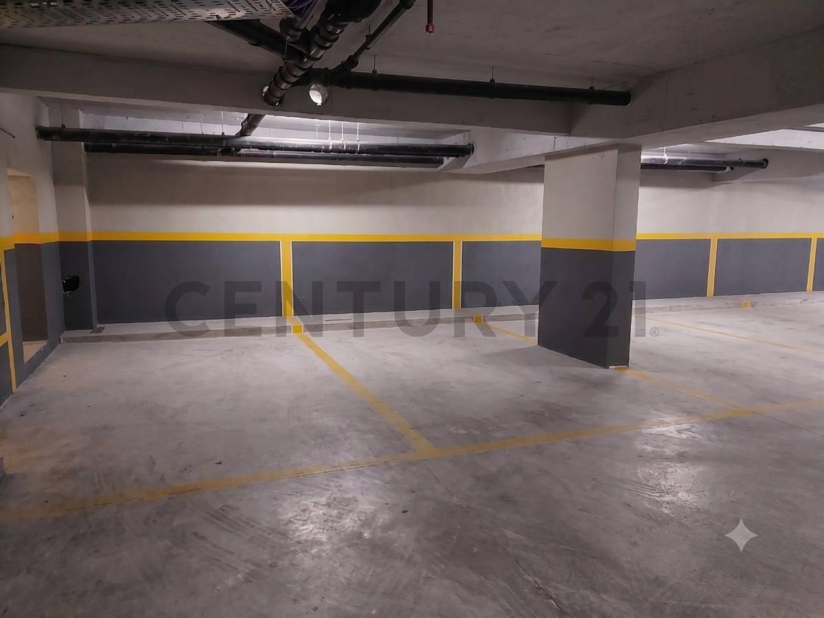 Foto de VENTA DE COCHERA FIJA Y CUBIERTA EN COLEGIALES - EXCELENTE UBICACION, imagen 1