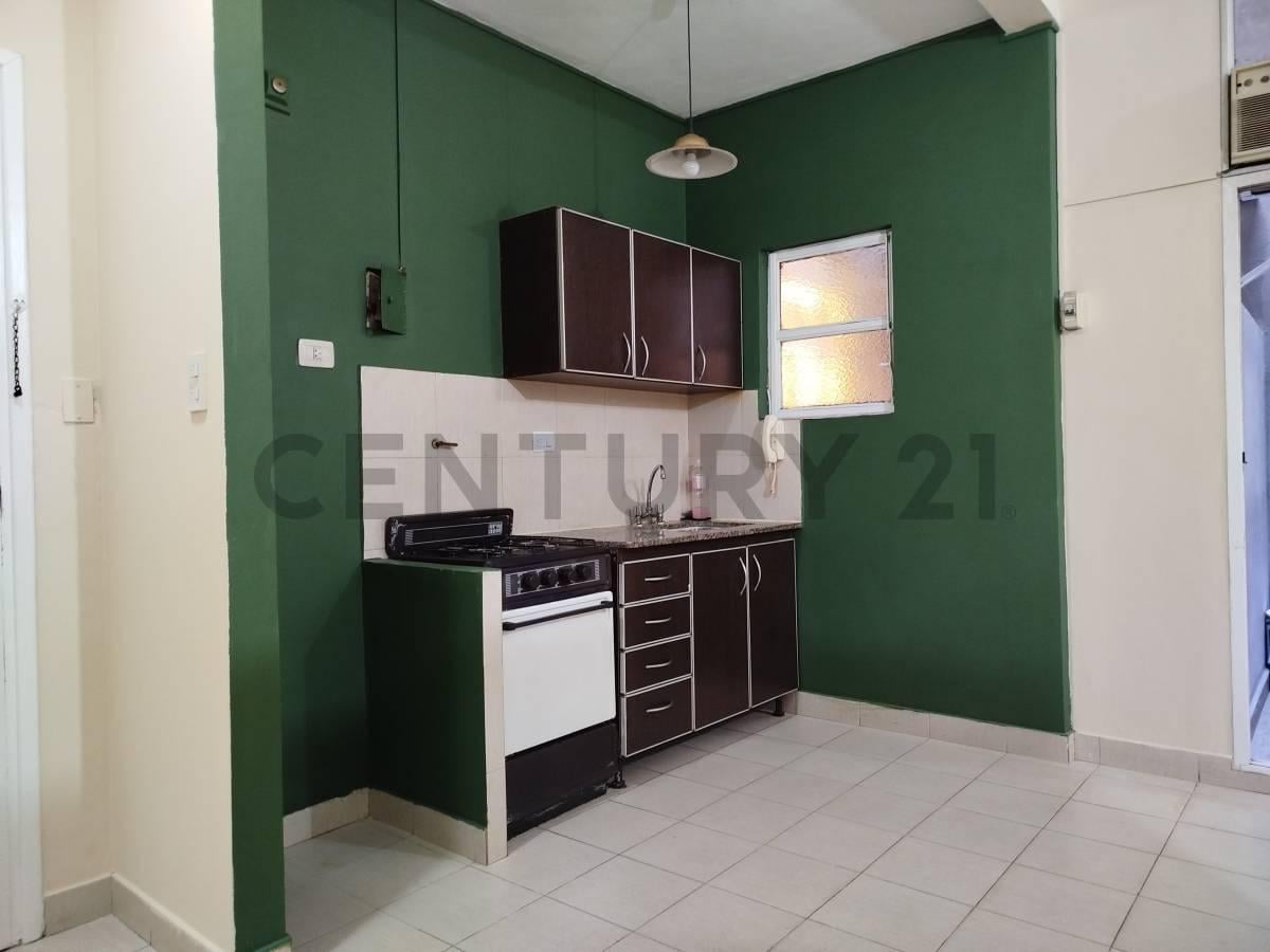 Foto de VENTA PH 3 AMB. EN MONTE CASTRO CON 2 PATIOS., imagen 4