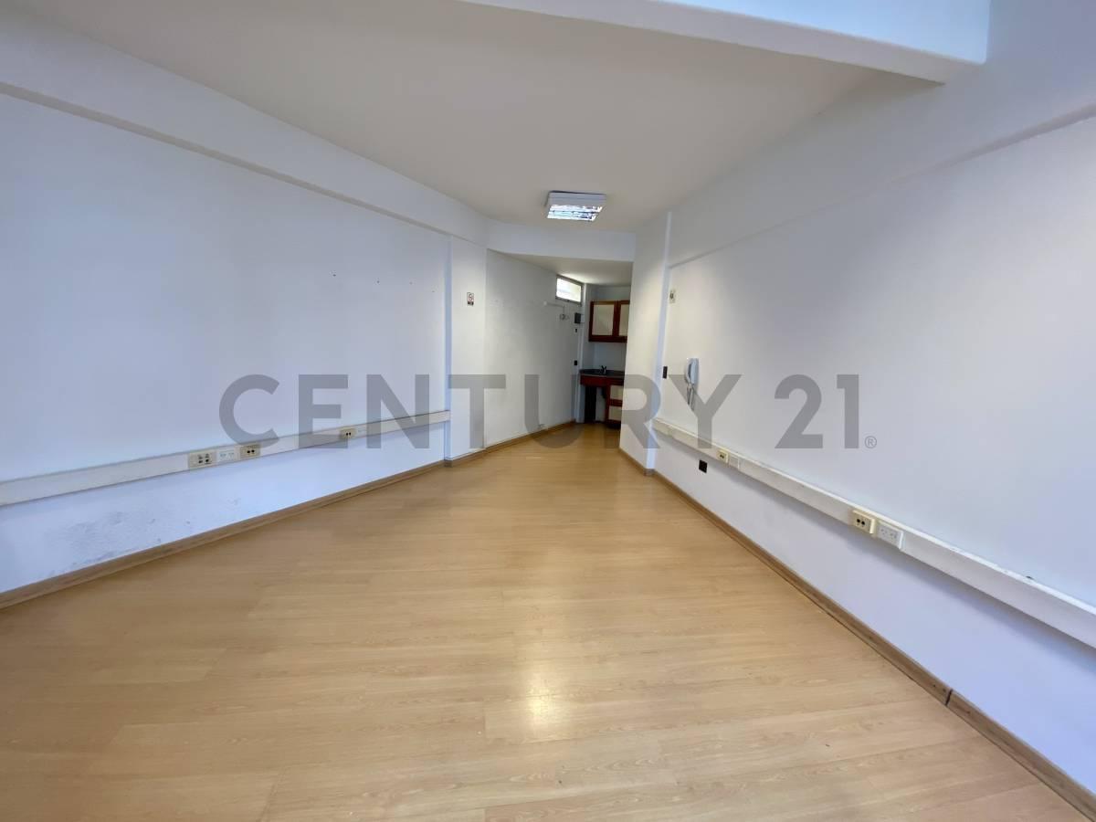 Foto de DÚPLEX 2 AMBIENTES AL FRENTE APTO PROFESIONAL – AV. CABILDO, BELGRANO, imagen 4