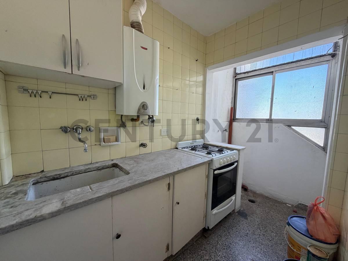 Foto de VENTA DEPARTAMENTO DE 2 AMBIENTES EN CABALLITO - SUPER LUMINOSO, imagen 5