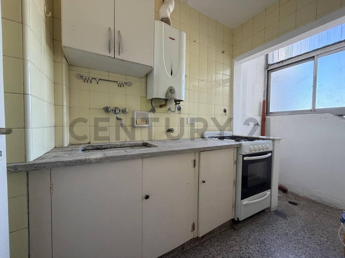 Foto de VENTA DEPARTAMENTO DE 2 AMBIENTES EN CABALLITO - SUPER LUMINOSO, imagen 4