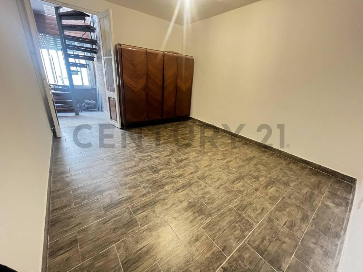 Foto de PH 4 Ambientes con Patio y Terraza - Villa Urquiza, imagen 2