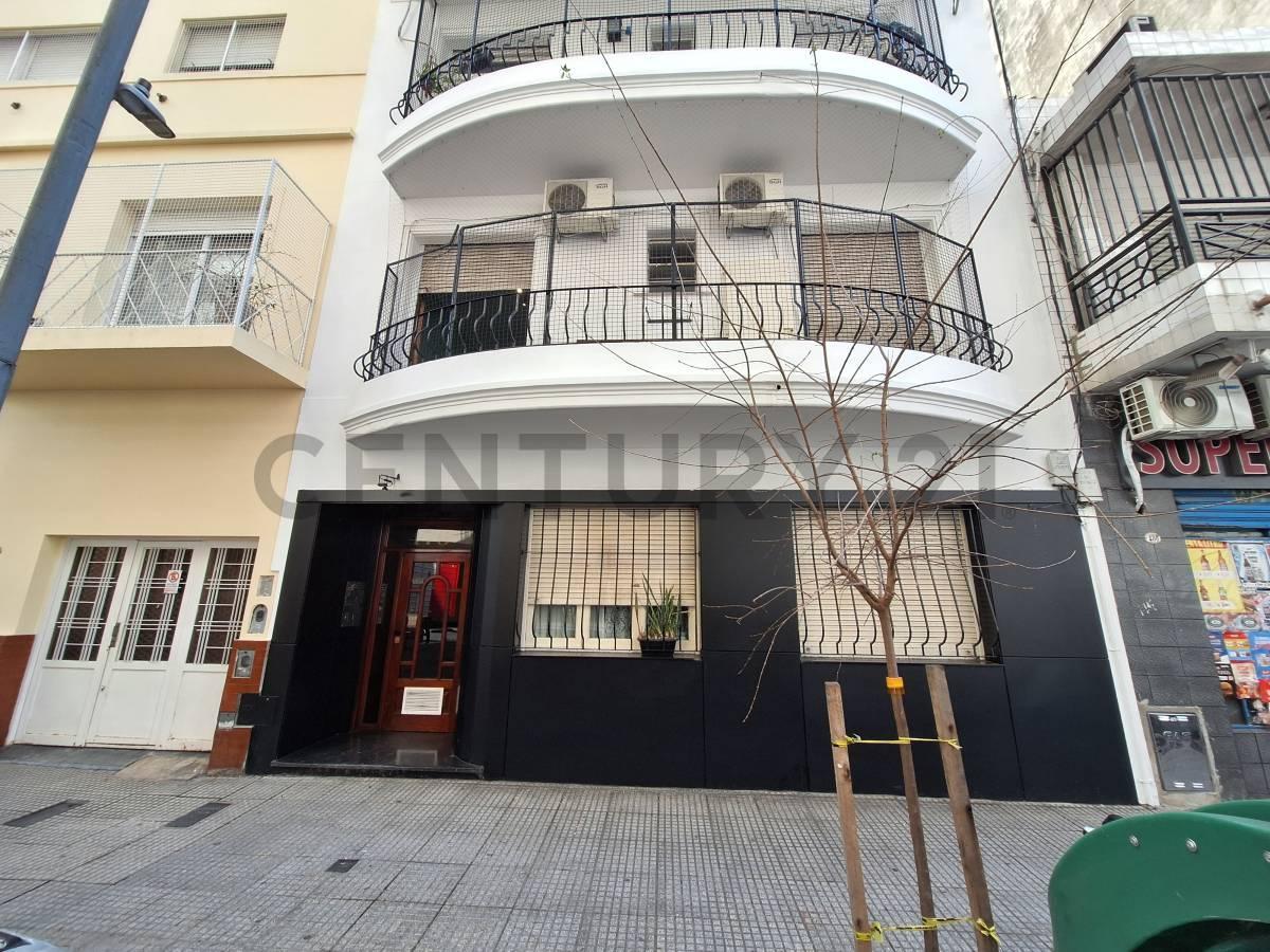 Foto de Departamento 3 Ambientes al Frente a reciclar, Villa Crespo. Apto, imagen 4