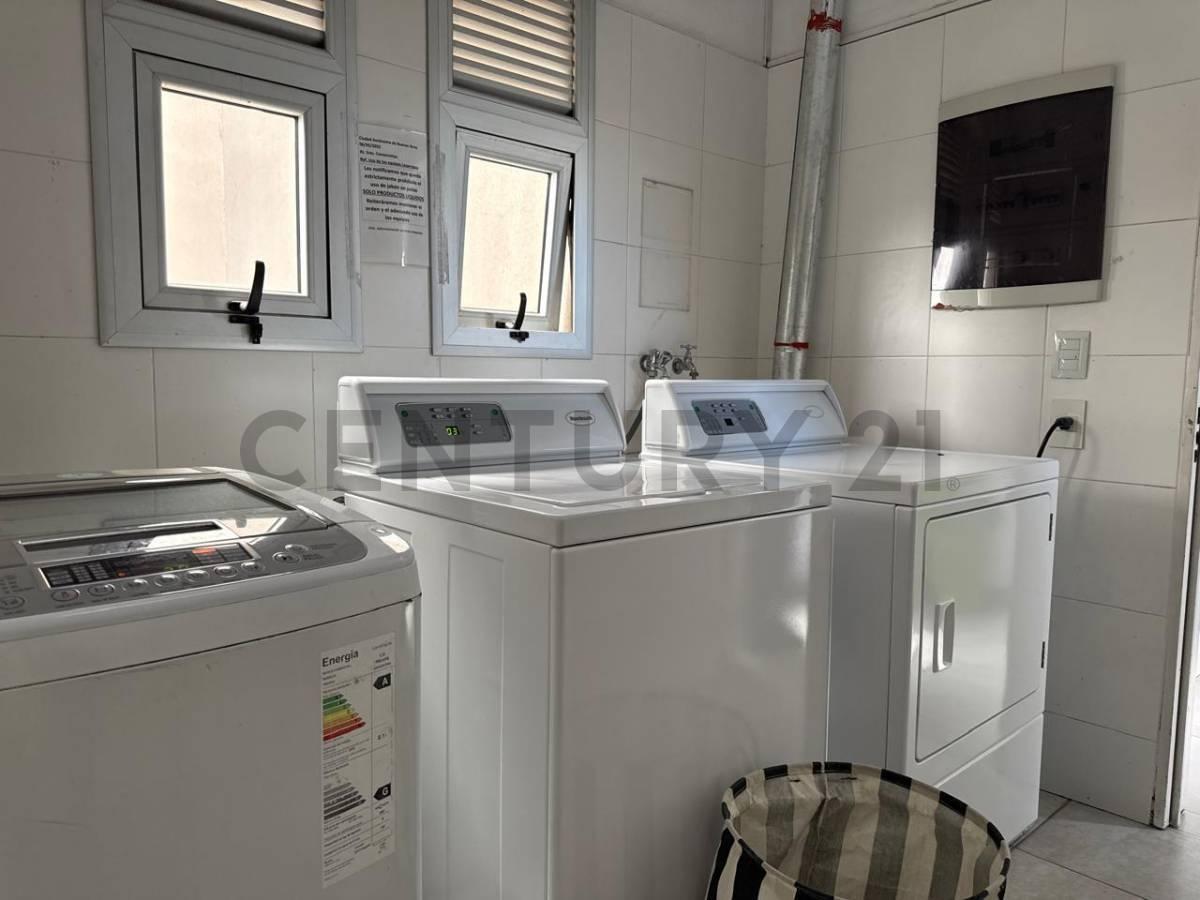 Foto de VENTA MONOAMBIENTE BALCÓN CORRIDO LUMINOSO VERSATIL IMPECABLE A/PROF, imagen 2