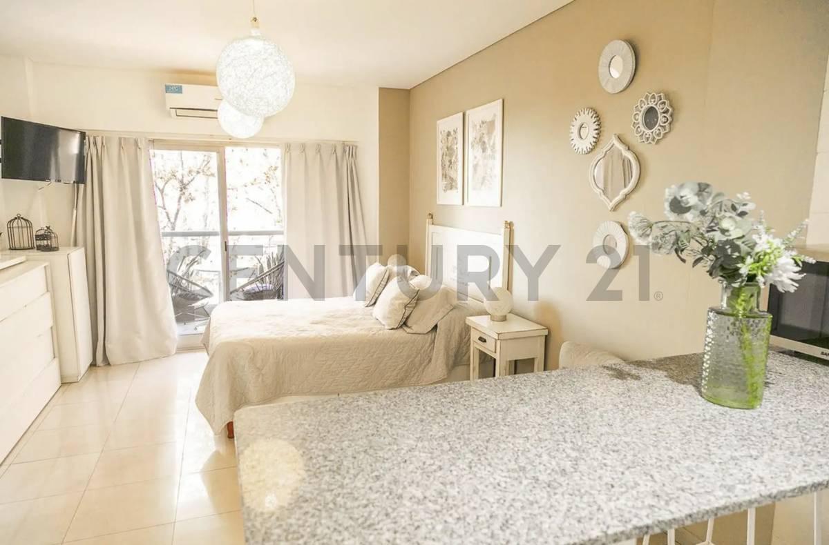 Foto de VENTA MONOAMBIENTE AL FRENTE | PISO ALTO | VISTA ABIERTA | PALERMO SOHO, imagen 2