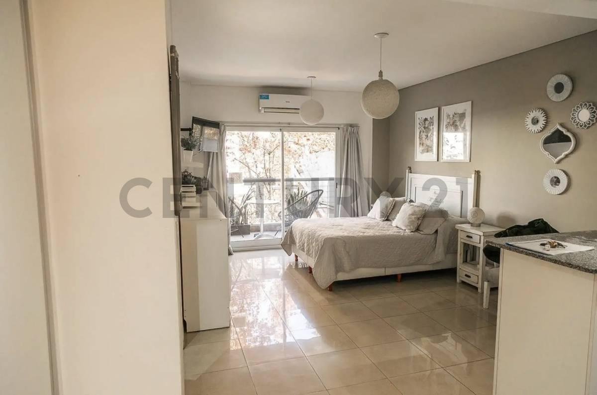 Foto de VENTA MONOAMBIENTE AL FRENTE | PISO ALTO | VISTA ABIERTA | PALERMO SOHO, imagen 1