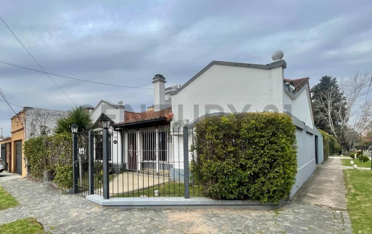 Foto de VENTA CASA 5-6 AMBIENTES GRAL. PACHECO PISCINA QUINCHO COCHERA ACEPTA, imagen 3