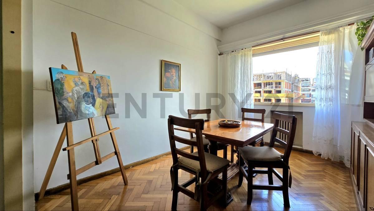 Foto de VENTA DPTO 3 AMB./DEPENDENCIA LUMINOSO CONTRAFRENTE. APTO CRÉDITO AV, imagen 2
