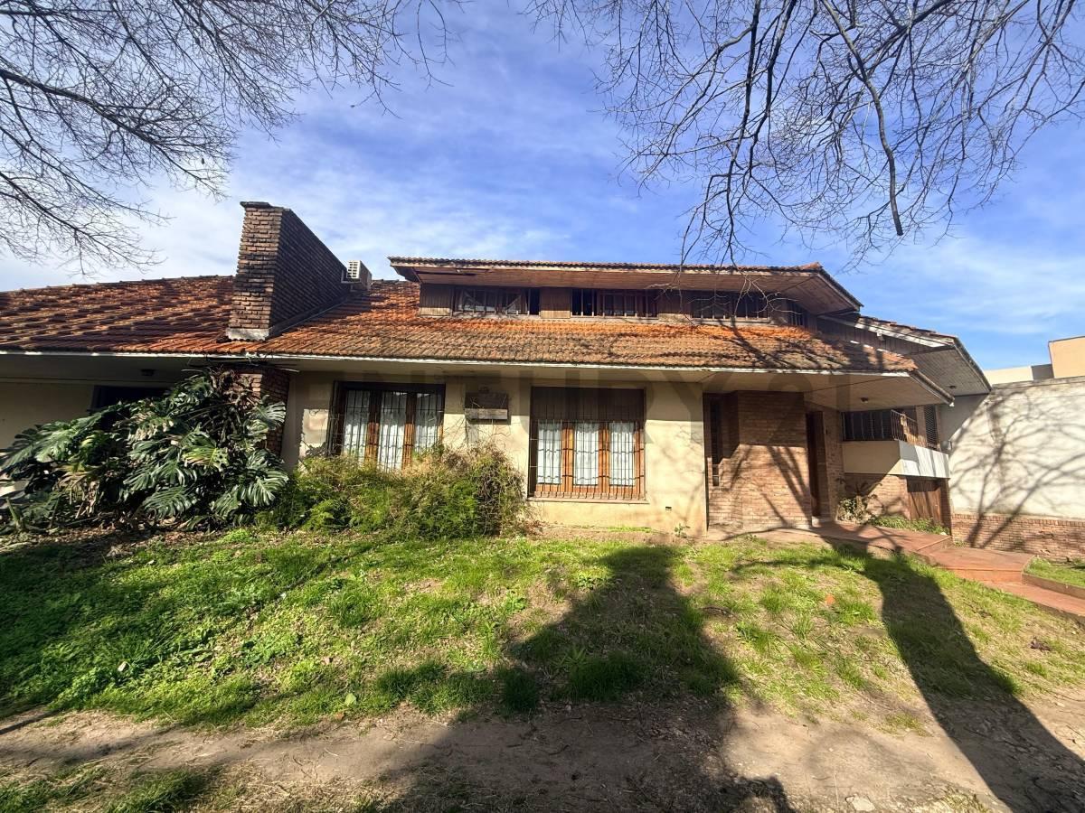 Foto de VENTA CASA 6 AMBIENTES EN QUILMES - APTO CRÉDITO, imagen 2