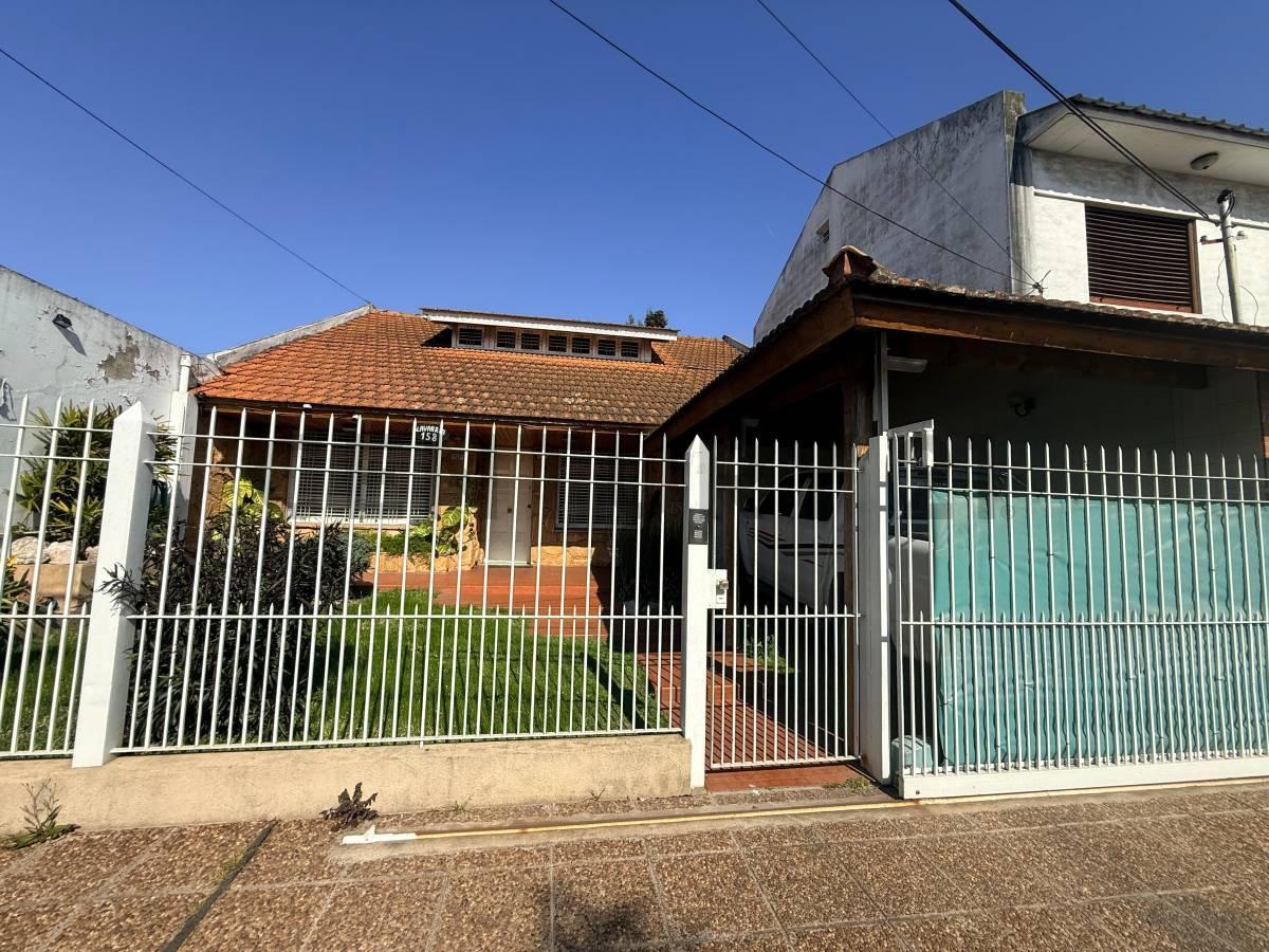 Foto de VENTA CASA 4 AMBIENTES CON PATIO Y QUINCHO EN LLAVALLOL, imagen 4