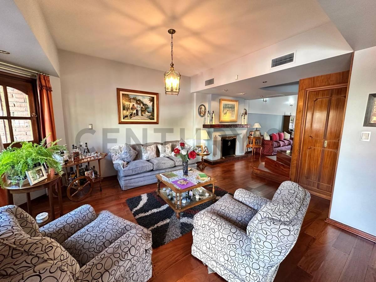 Foto de Casa 5 ambientes de categoría - acepta permuta! VILLA DEVOTO, imagen 4