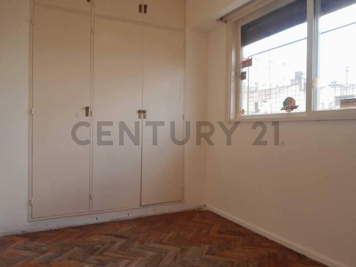 Foto de DEPARTAMENTO 3 AMBIENTE A RECICLAR BELGRANO, imagen 4