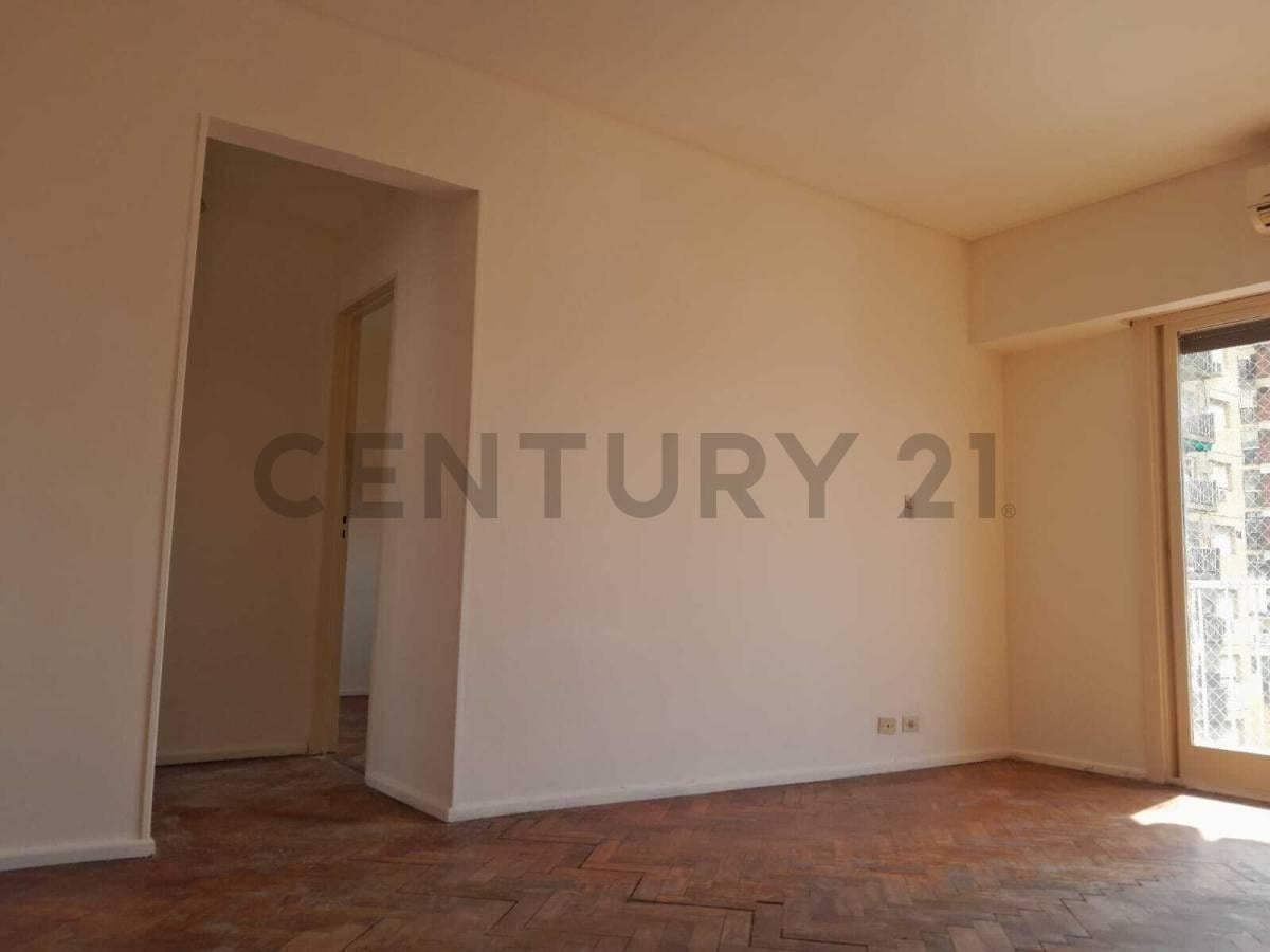 Foto de DEPARTAMENTO 3 AMBIENTE A RECICLAR BELGRANO, imagen 1