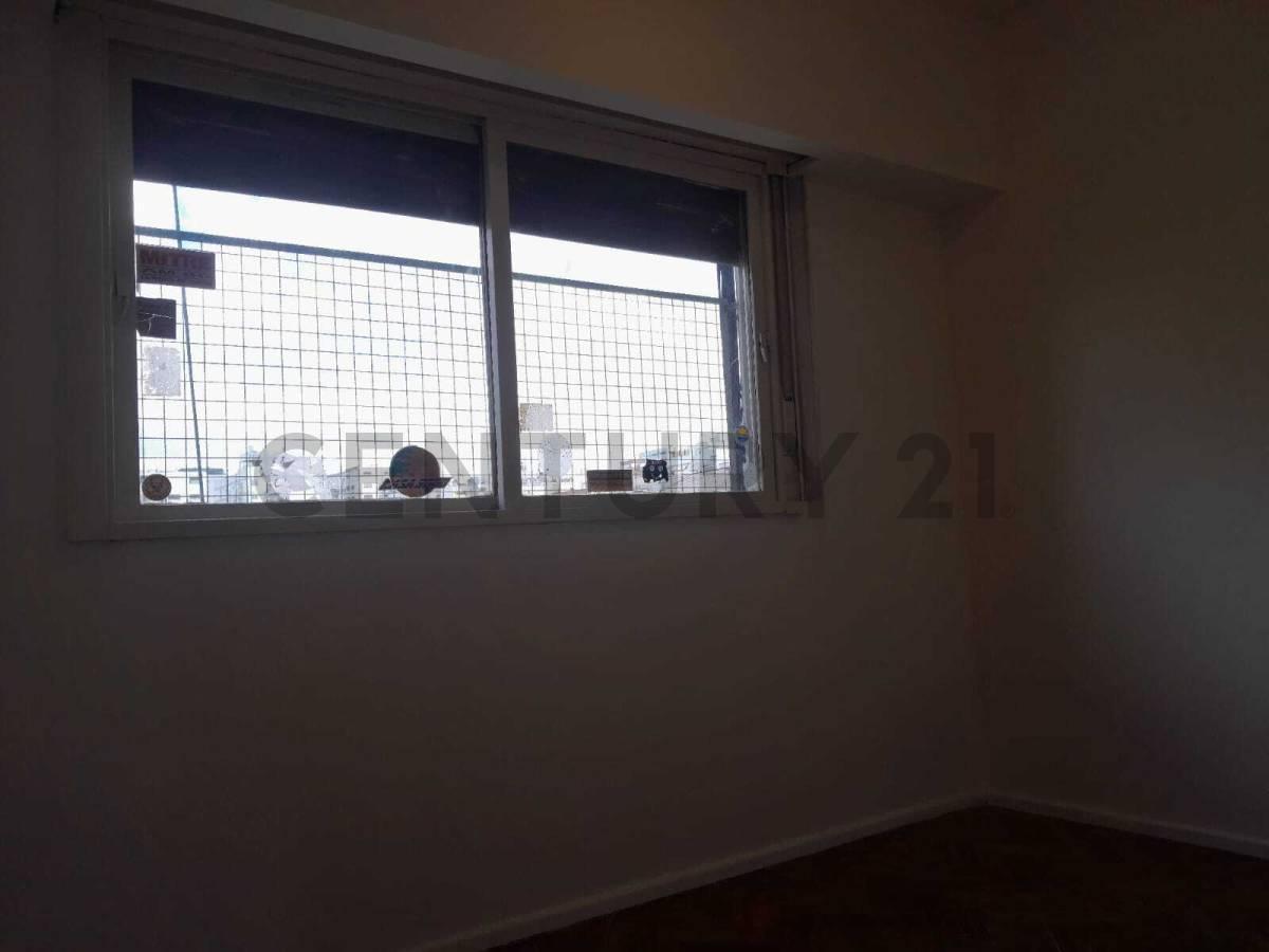 Foto de DEPARTAMENTO 3 AMBIENTE A RECICLAR BELGRANO, imagen 2