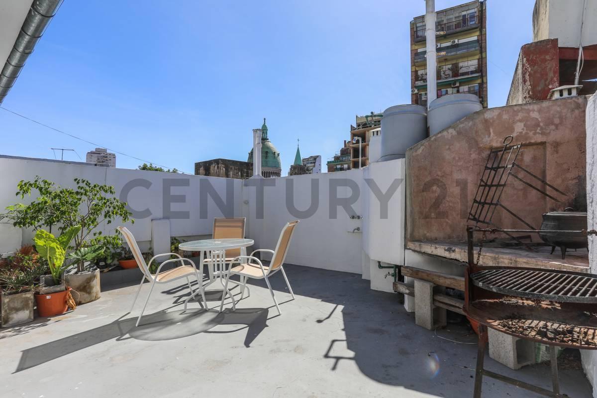Foto de Venta PH 4 ambientes con terraza en Balvanera, imagen 1