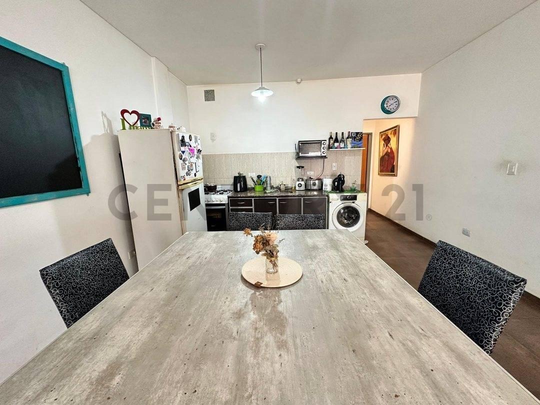 Foto de PH CON PATIO EN CASEROS, imagen 1