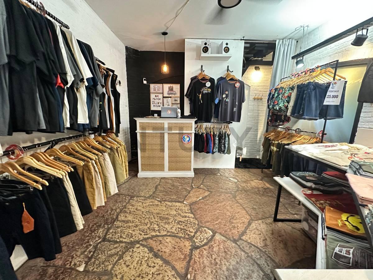 Foto de LOCAL 38 en PASEO FLORIDO - HURLINGHAM, imagen 4
