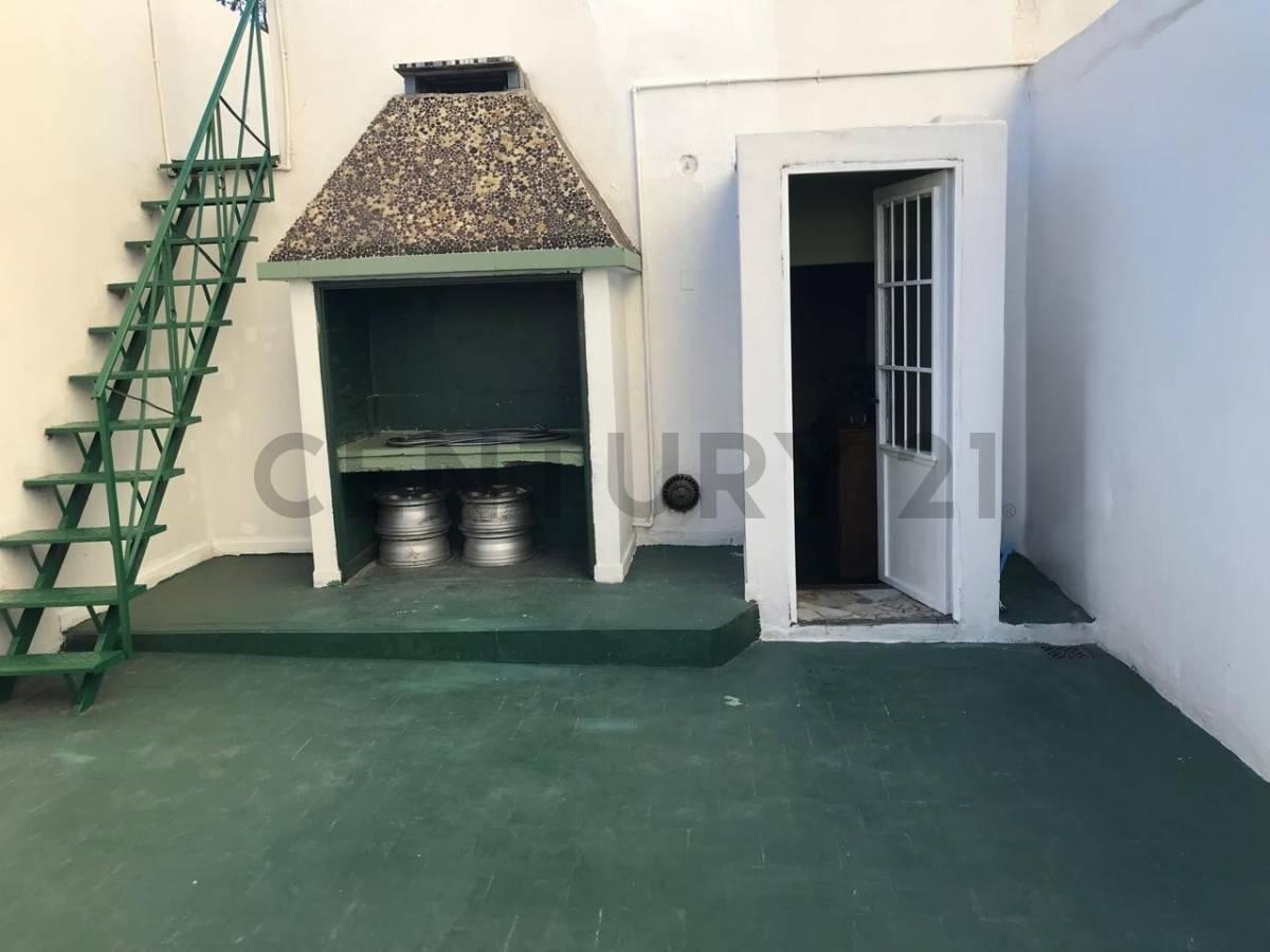 Foto de PH 3 Ambientes con balcon terraza y patio en venta PARQUE, imagen 1