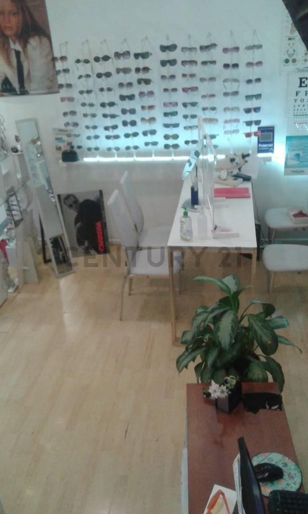 Foto de VENTA LOCAL CENTRO RETIRO APTO CREDITO/PROFESIONAL ACEPTA PERMUTA, imagen 1