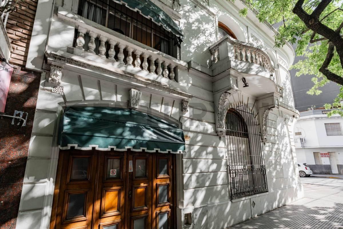 Foto de Venta Casa, 9 ambientes en Nuñez, Quesada y Ciudad de las Paz, Capital, imagen 1