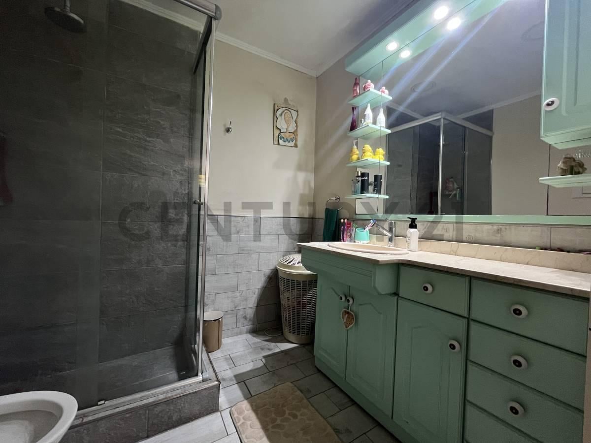 Foto de Venta PH 5 ambientes Isidro Casanova, imagen 5
