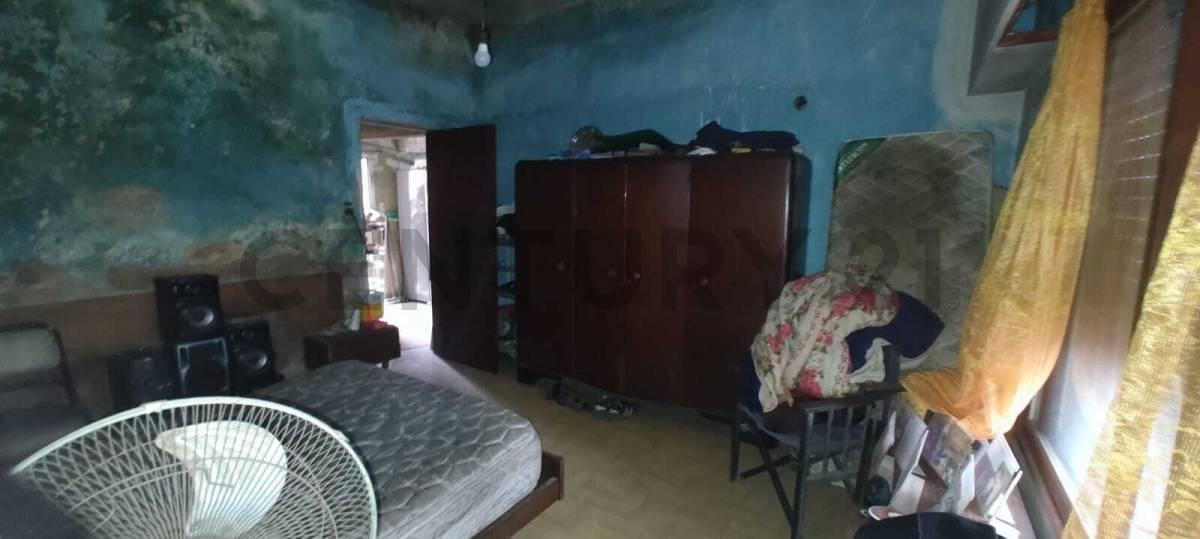 Foto de VENTA CASA 3 AMBIENTES CON COCHERA SOBRE LOTE PROPIO, imagen 3