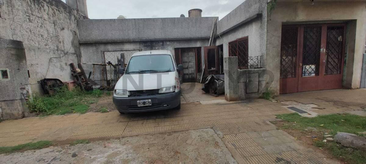 Foto de VENTA CASA 3 AMBIENTES CON COCHERA SOBRE LOTE PROPIO, imagen 5