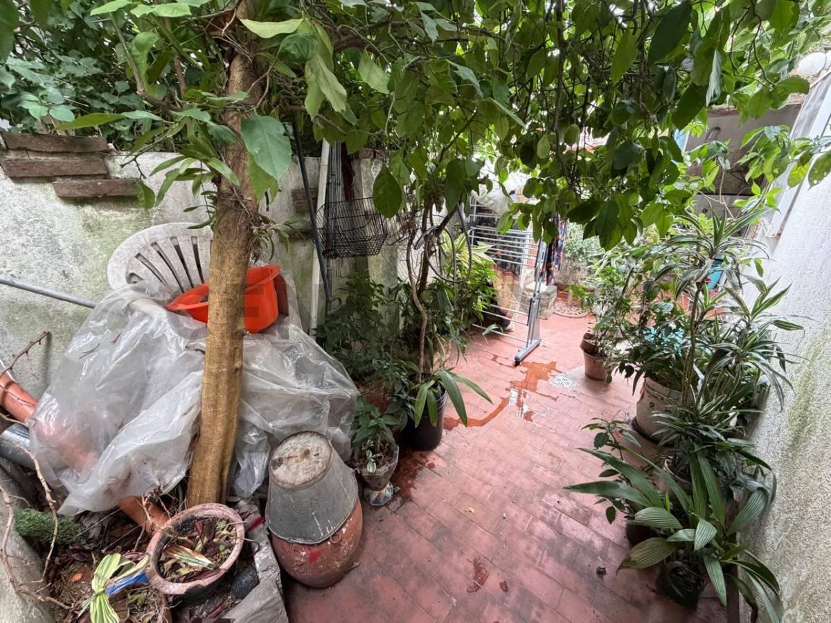 Foto de VENTA PH 2 AMB CON PATIO A RECICLAR EN OLIVOS OPORTUNIDAD !!, imagen 1
