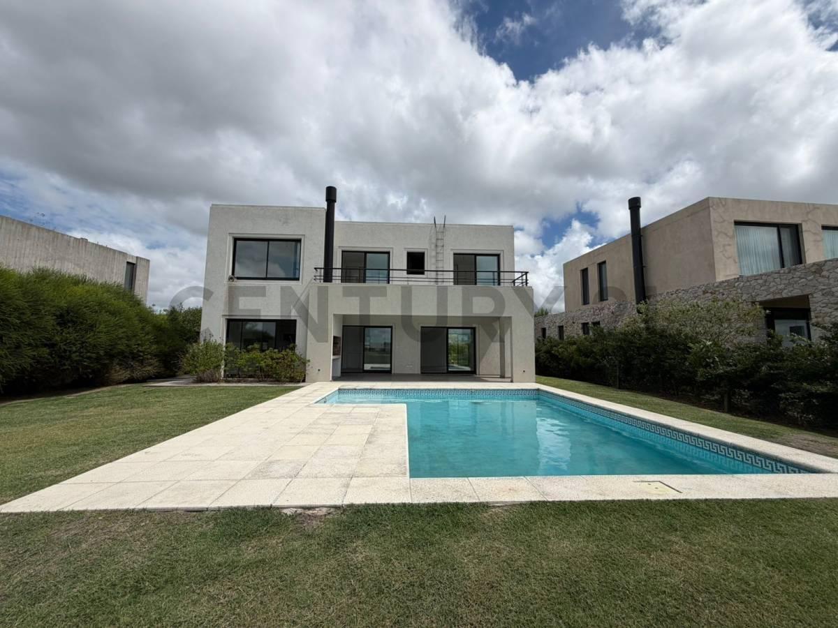 Foto de VENTA CASA DE 6 AMB C/ PILETA - ACEPTA PERMUTA - CANTON BARRIO GOLF, imagen 5