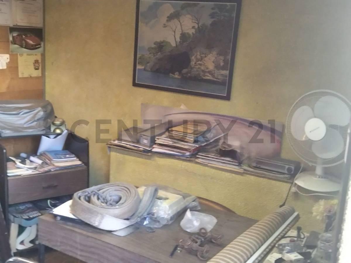 Foto de Venta Galpón /Deposito en Versalles, imagen 4