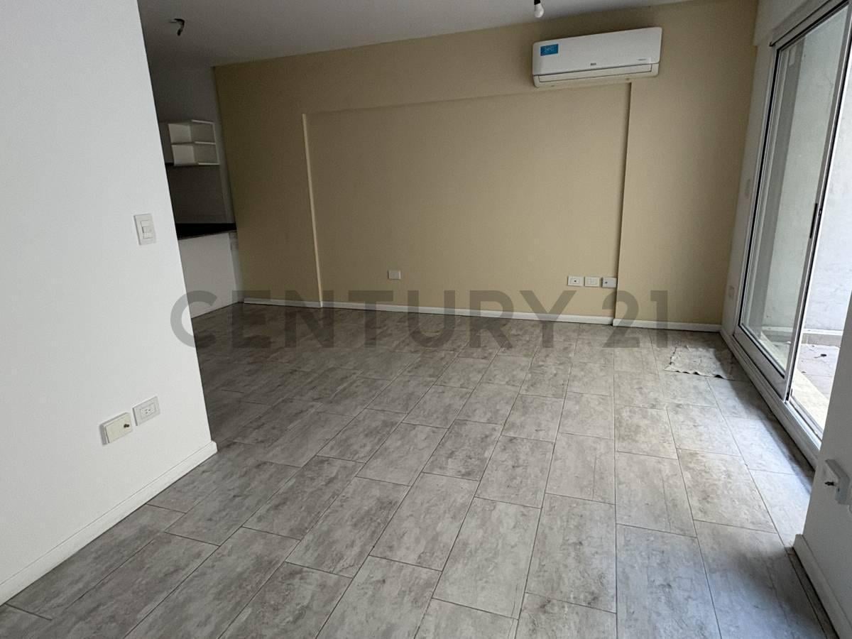 Foto de VENTA MONOAMBIENTE DIVISIBLE A ESTRENAR SAN CRISTOBAL PATIO APTO, imagen 2