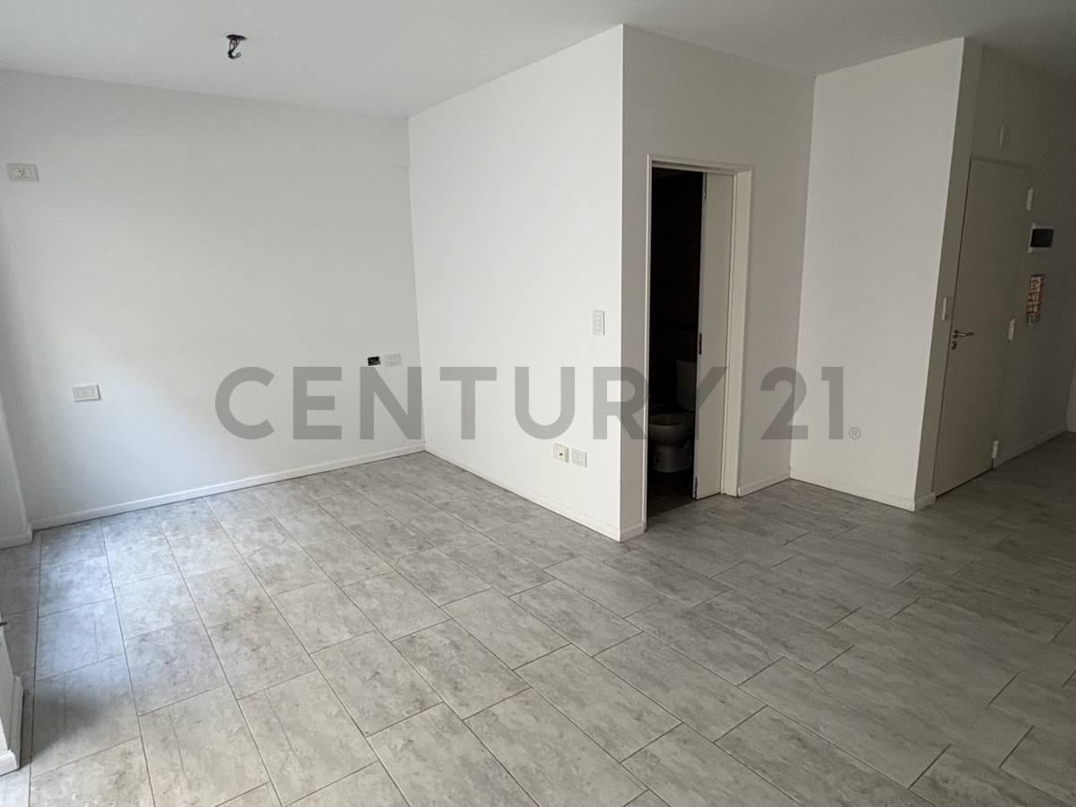 Foto de VENTA MONOAMBIENTE DIVISIBLE A ESTRENAR SAN CRISTOBAL PATIO APTO, imagen 1