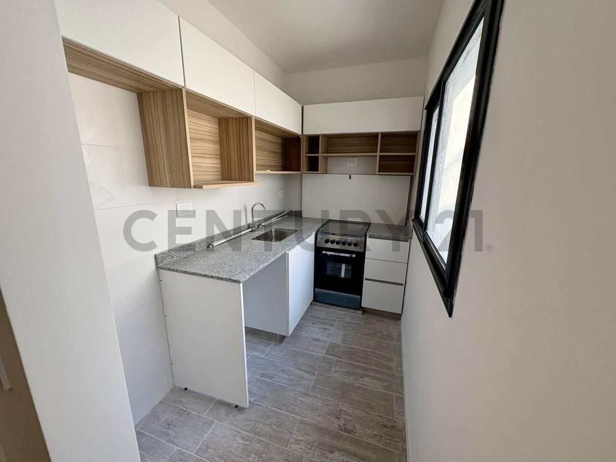 Foto de Venta Departamento Monoambiente Divisible a 2 Ambientes con Balcón, imagen 2