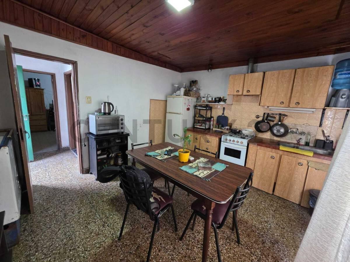 Foto de Venta PH 2 ambientes en Villa Tesei – Permuta, imagen 1