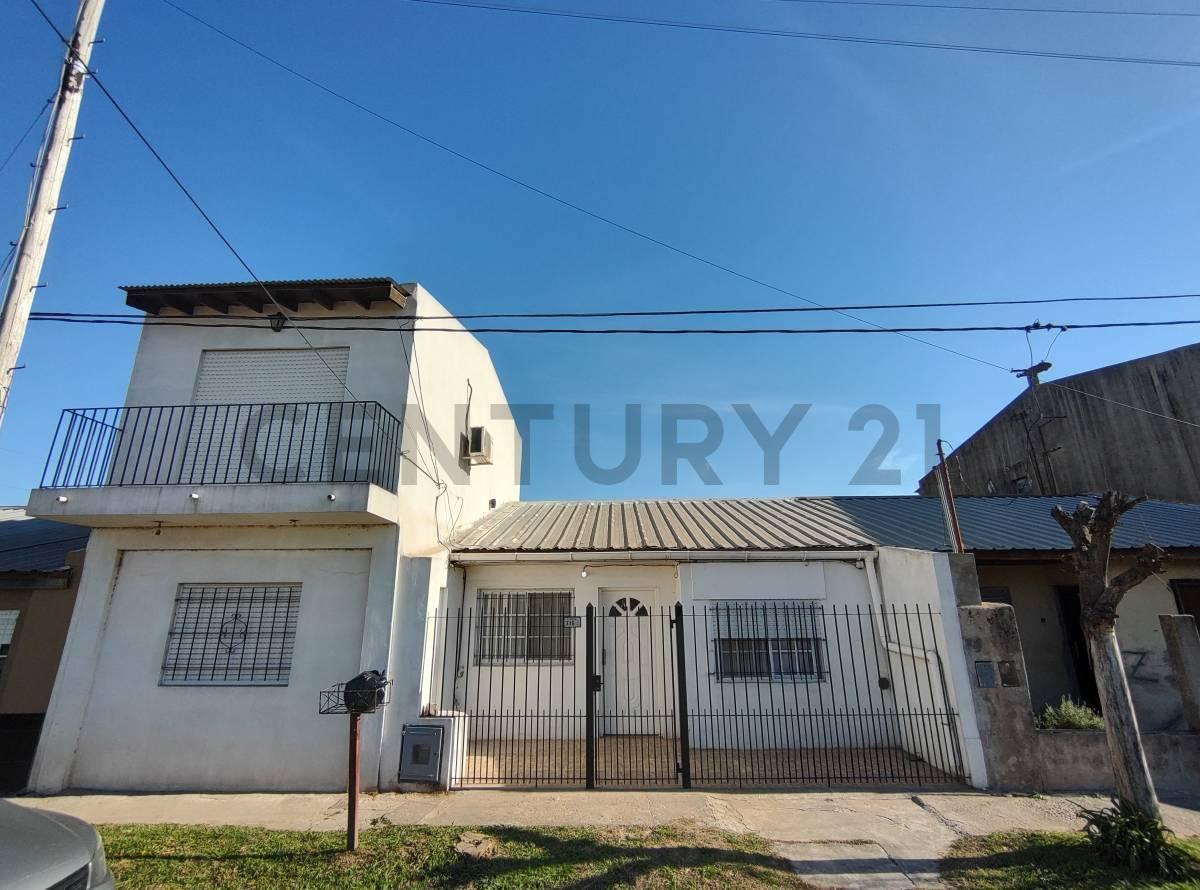 Foto de Venta de Casa 4 Ambientes + Departamento 2 Ambientes en Cañuelas., imagen 3