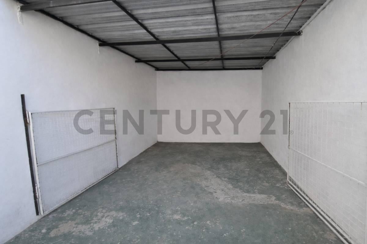 Foto de VENTA PH 4 AMBIENTES CON PATIO, TERRAZA, BERNAL, imagen 5