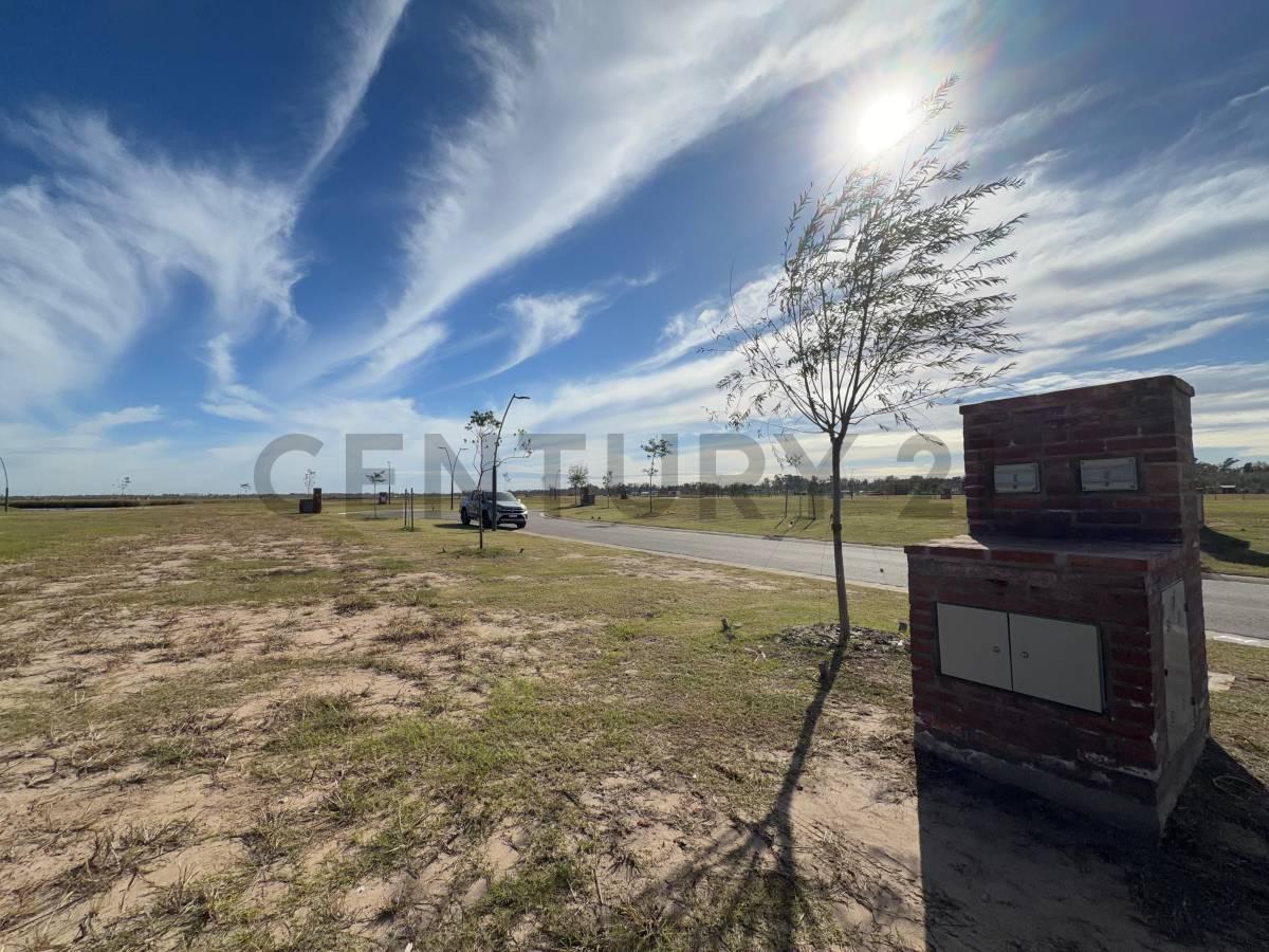 Foto de LOTE A LA LAGUNA EN VENTA – ORILLAS – PUERTOS DEL LAGO, imagen 1