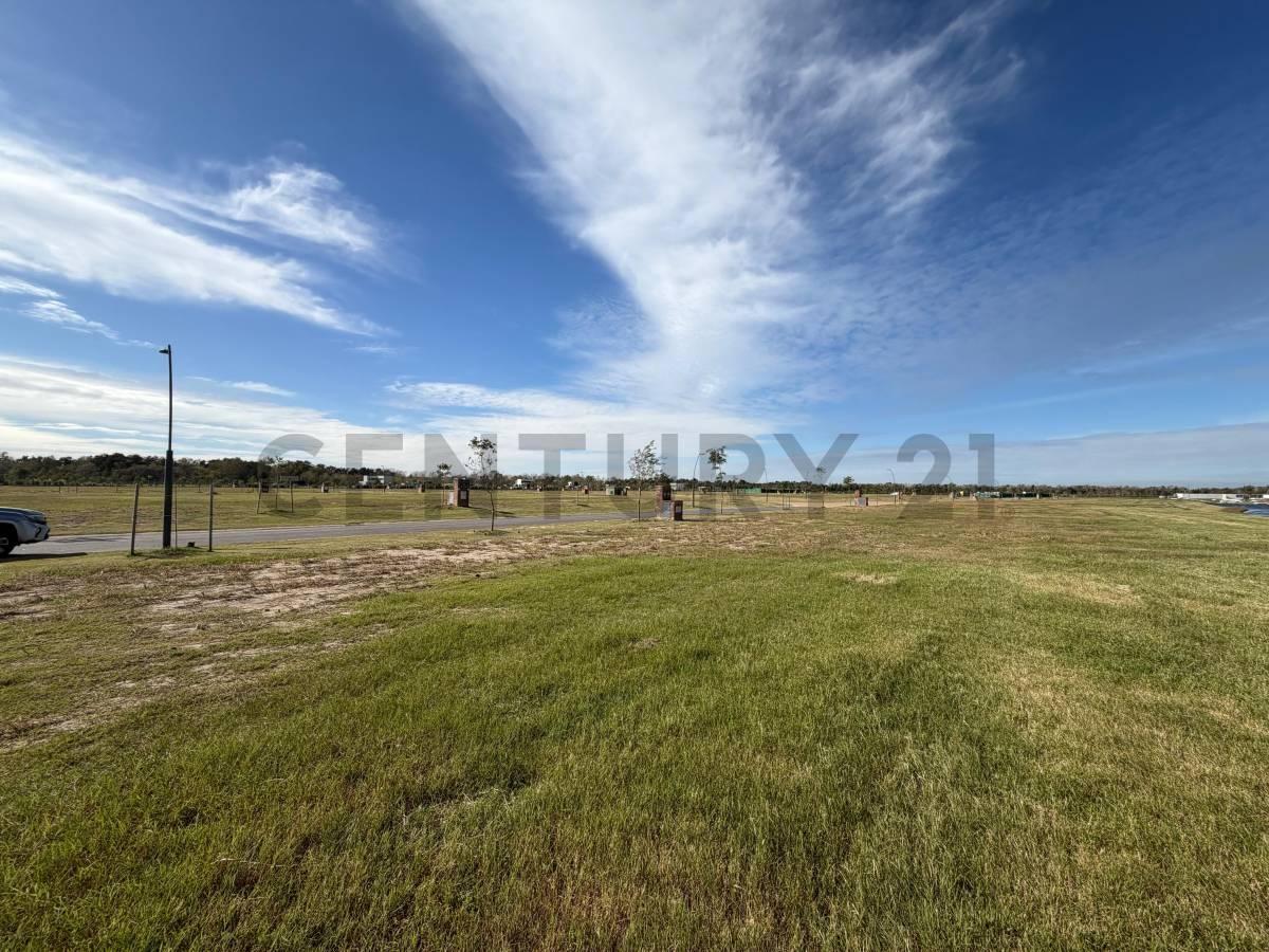 Foto de LOTE A LA LAGUNA EN VENTA – ORILLAS – PUERTOS DEL LAGO, imagen 3