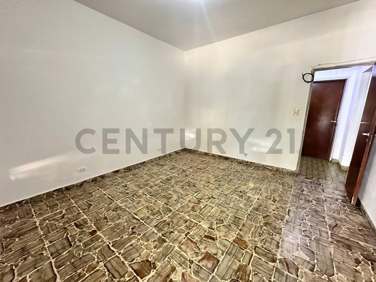 Foto de ACEPTA PERMUTA CASA EN CASEROS NORTE C/COCHERA, PATIO Y TERRAZA!!!!!, imagen 5