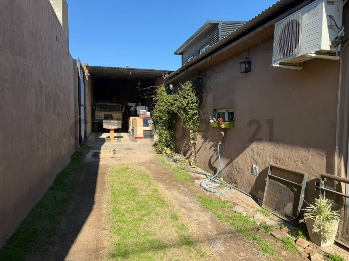 Foto de VENTA DE CASA 2 PLANTAS CON LOCAL Y GALPON DEL PAMPA 240-SAN ANTONIO DE, imagen 4