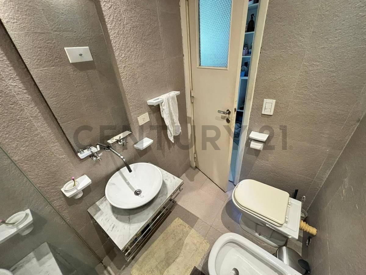Foto de VENTA MONOAMBIENTE RECICLADO A NUEVO RECOLETA APTO PROFESIONAL, imagen 5