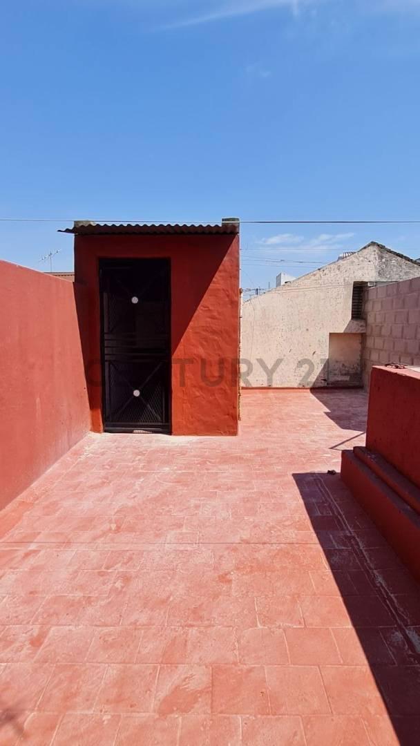 Foto de VENTA CON RENTA PH 2 AMBIENTES CON PATIO Y TERRAZA, Moron, imagen 4