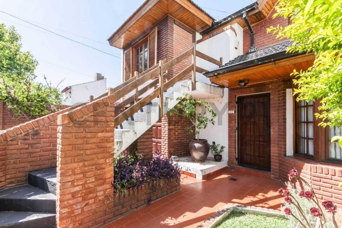 Foto de Venta de Casa 5 Ambientes + PH Interno 2 Ambientes en Lanús, imagen 3