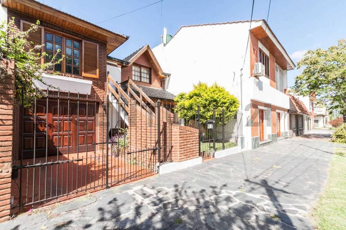 Foto de Venta de Casa 5 Ambientes + PH Interno 2 Ambientes en Lanús, imagen 1