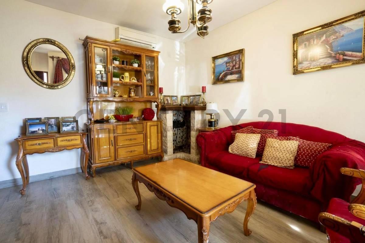 Foto de VENTA DUPLEX 3 AMBIENTES CON COCHERA APTO CRÉDITO COMPLEJO ALVEAR, imagen 1