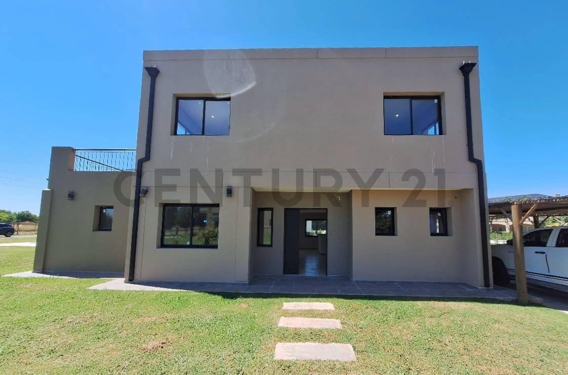 Foto de Venta Casa 5 Ambientes a Estrenar con Piscina en La Martona Cañuelas, imagen 2