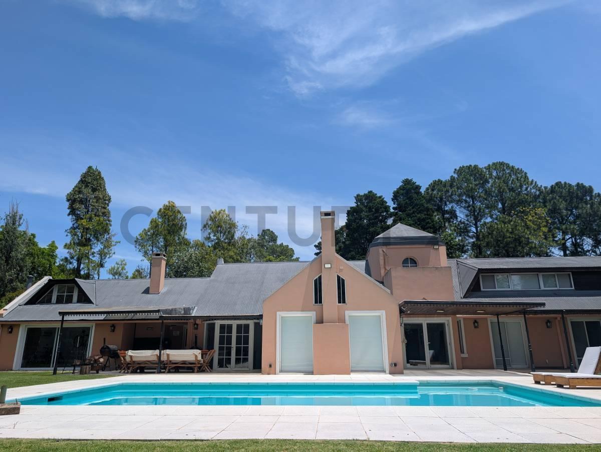 Foto de CARMEL COUNTRY CLUB , PILAR - IMPONENTE CASA EN VENTA, imagen 5