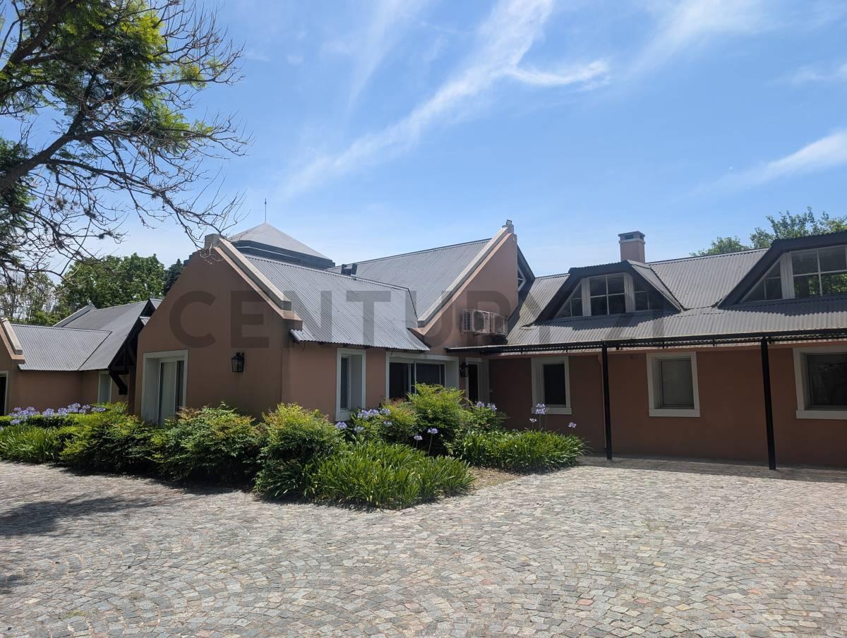 Foto de CARMEL COUNTRY CLUB , PILAR - IMPONENTE CASA EN VENTA, imagen 3
