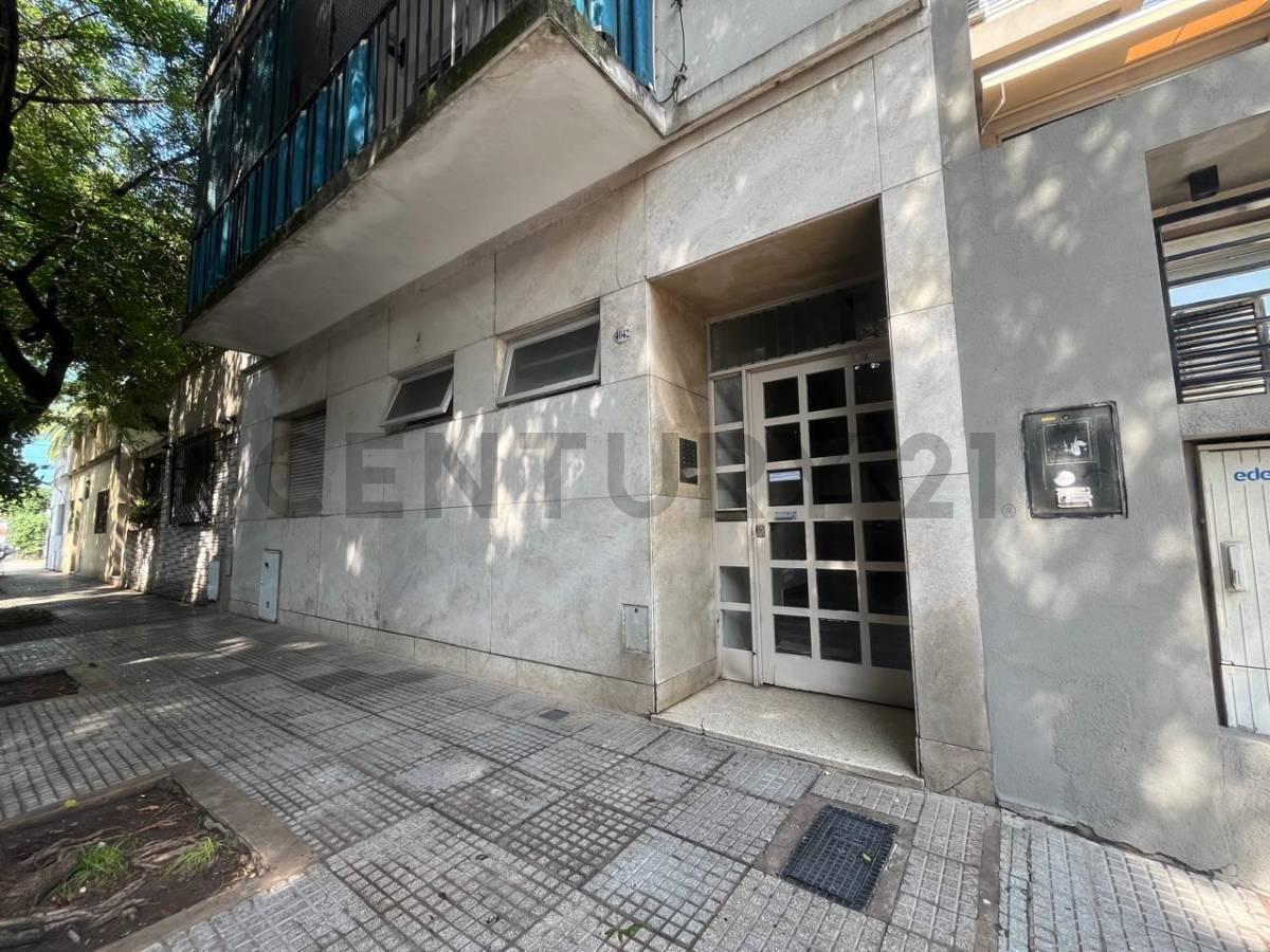 Foto de VENTA 3 AMBIENTES - SAAVEDRA - MUY LUMINOSO Y SILENCIOSO - POR ESCALERA, imagen 1