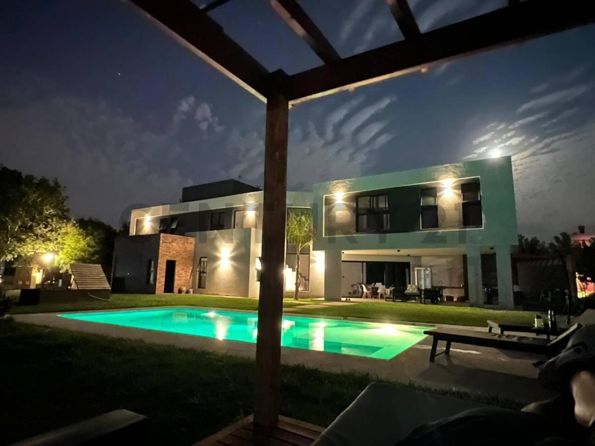 Foto de VENTA/PERMUTA CASA 5 AMBIENTES EN BARRIO CERRADO "HARAS SAN PABLO", imagen 1